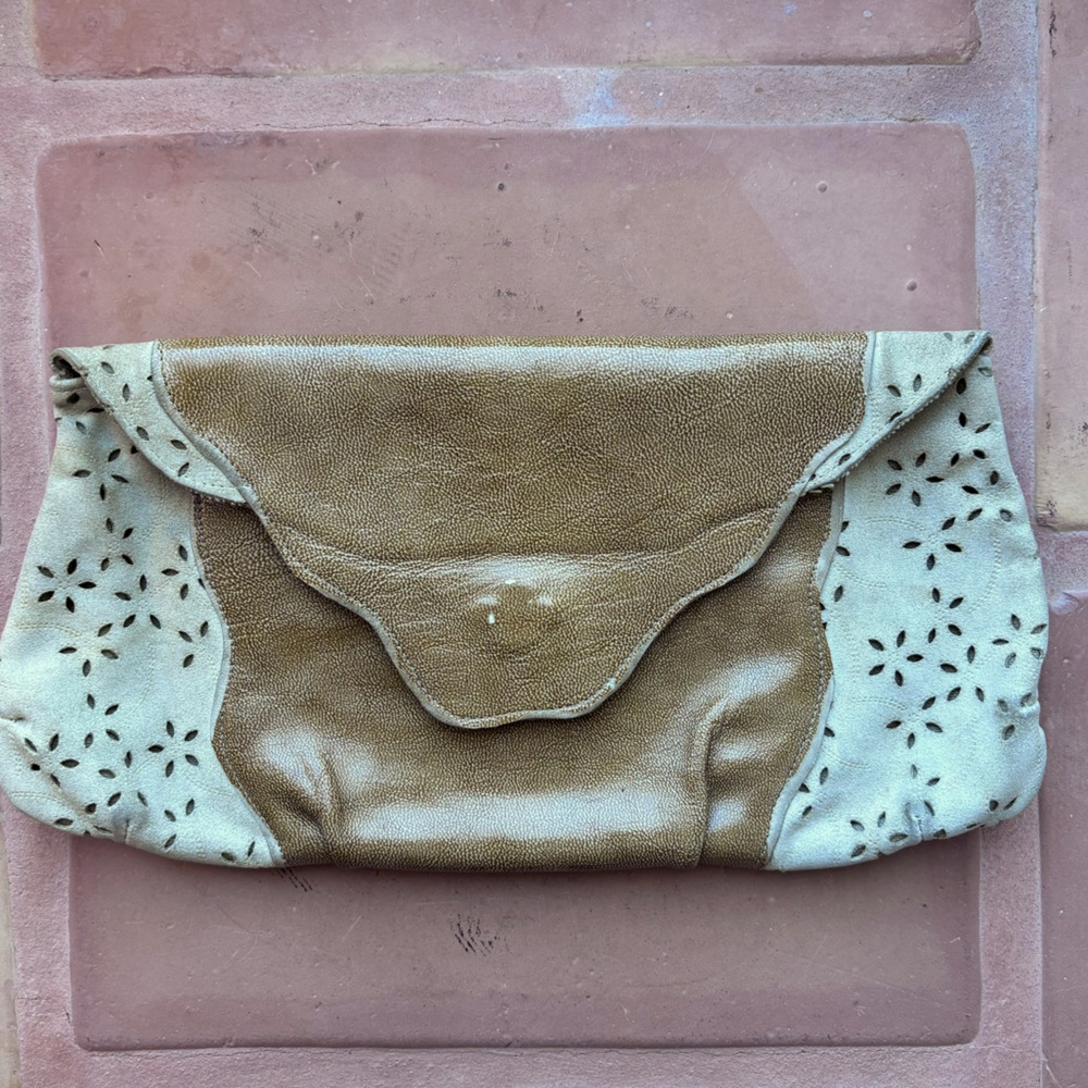 Mere handmade leather clutch